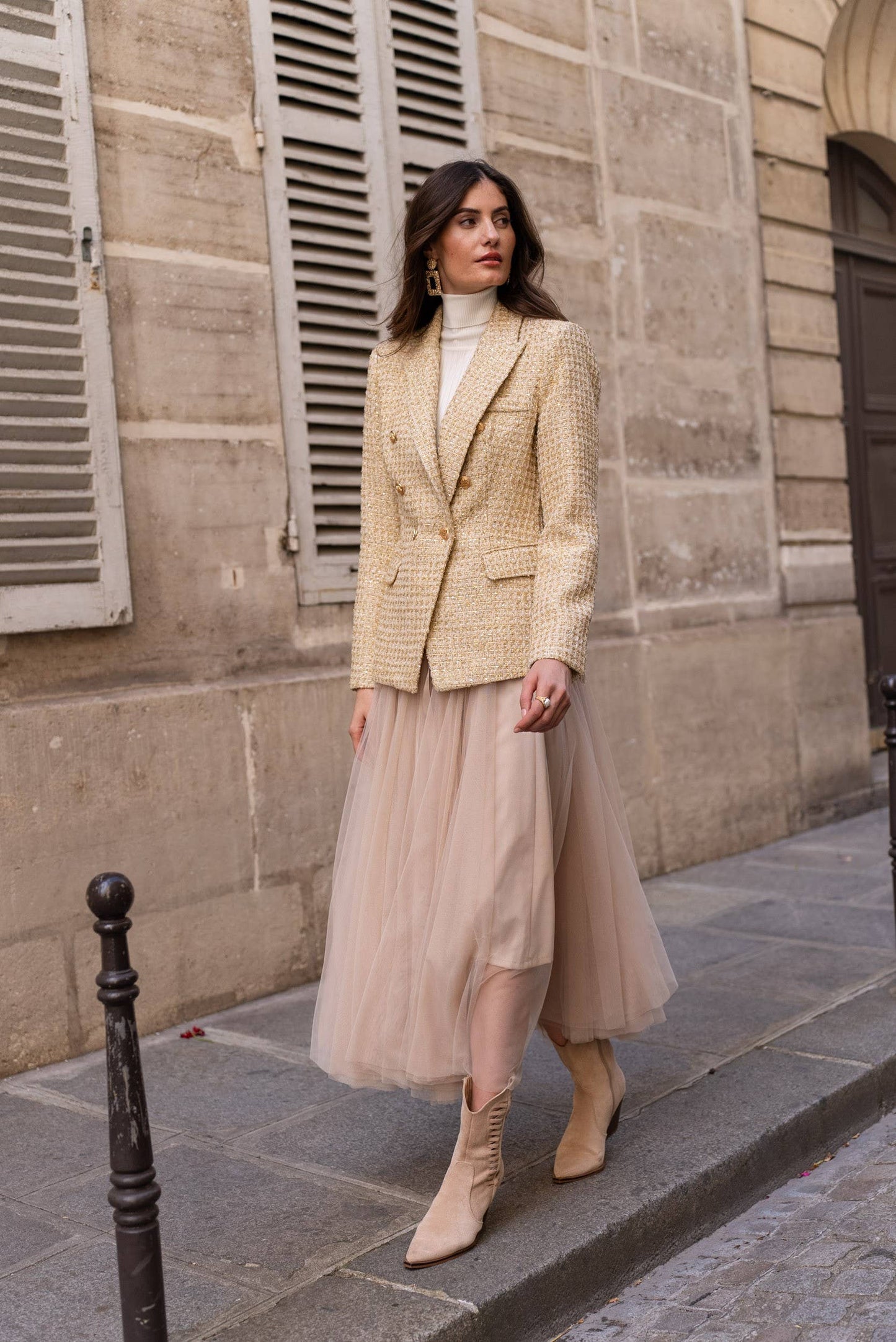 Aurora - Goldener Tweedblazer mit Pailletten & Doppelreihe