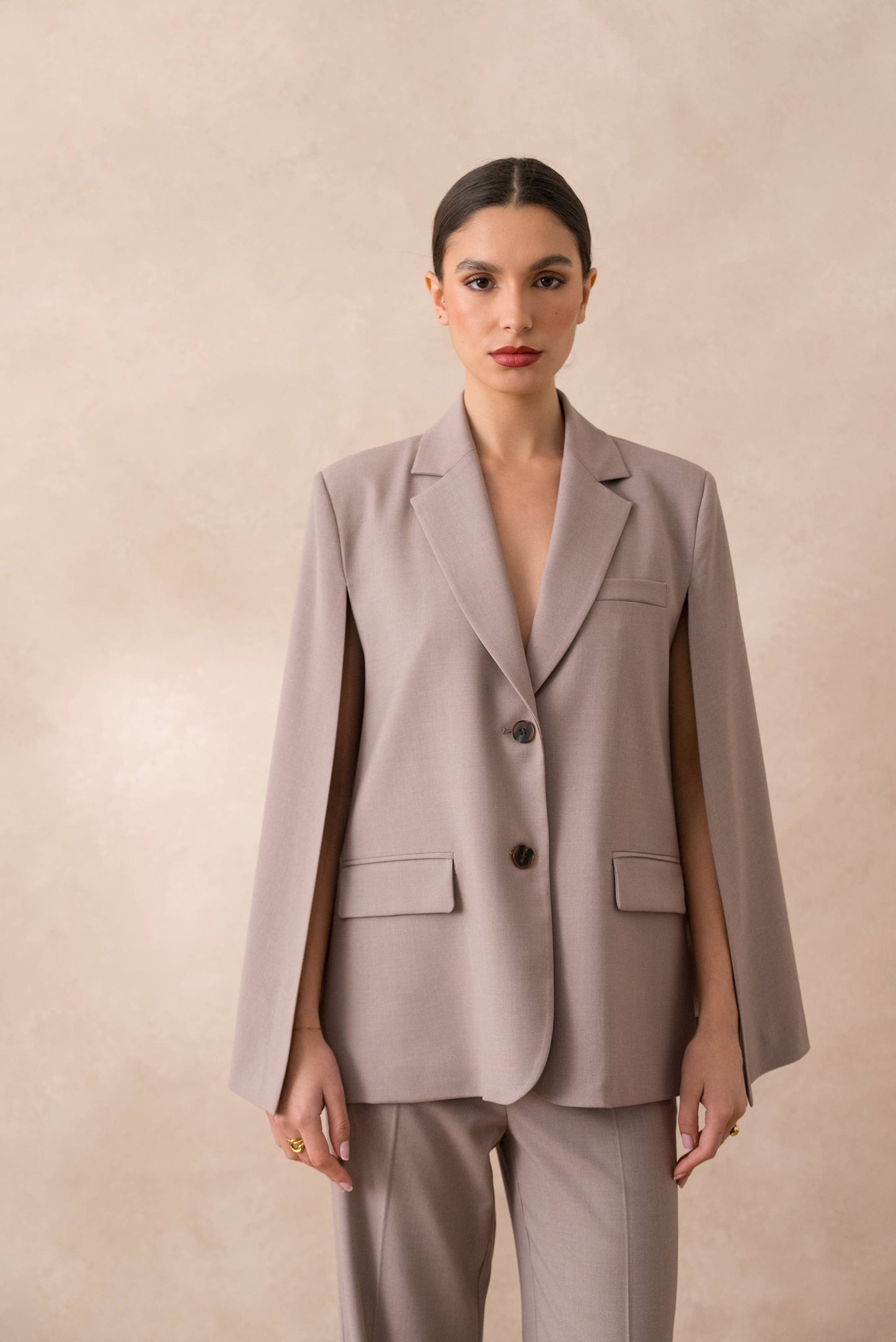Vision - Oversize-Cape-Jacke mit strukturierter Passform