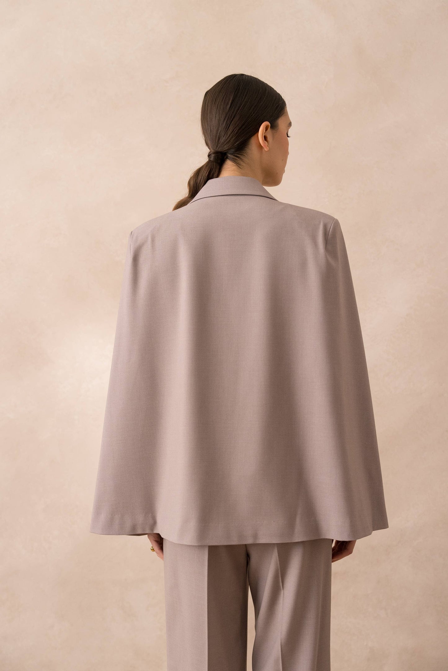 Vision - Oversize-Cape-Jacke mit strukturierter Passform
